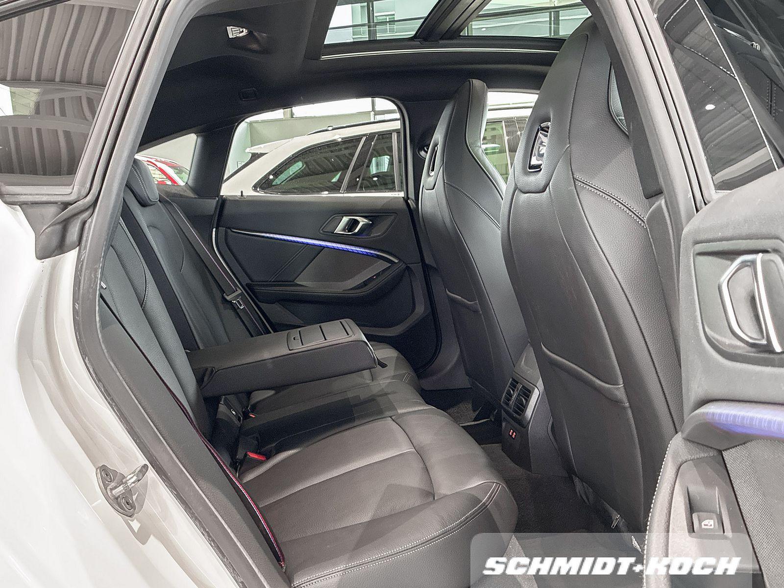 BMW M235i Gran Coupé xDrive AT Steptronic PANO