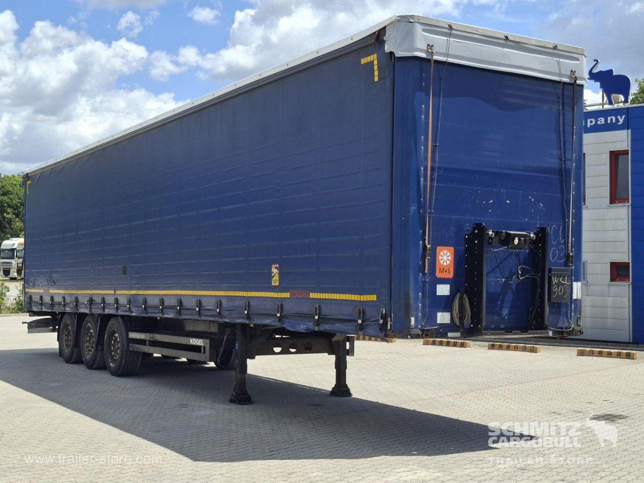 Kögel Curtainsider Mega