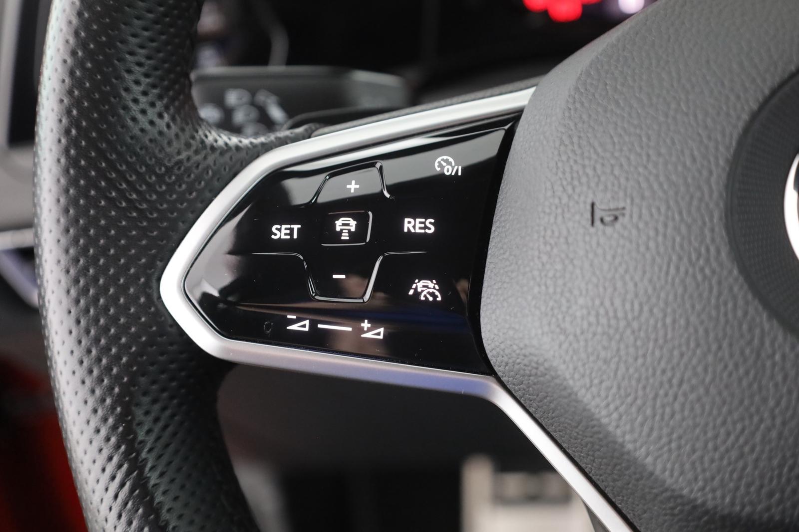 Volkswagen Golf VIII 2.0 TSI DSG GTI LED Navi Sitzheizung, миниатюра 15