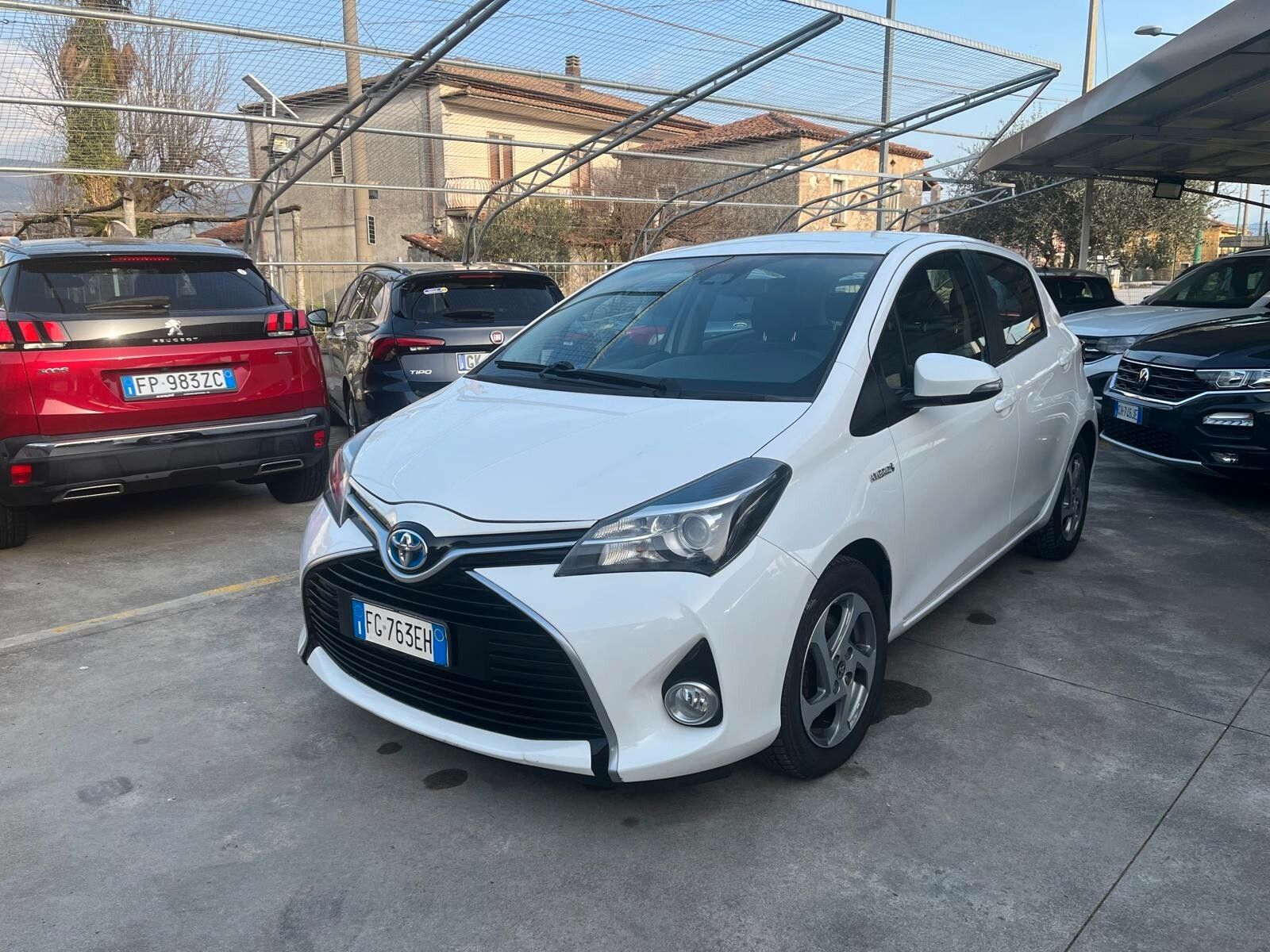TOYOTA Yaris