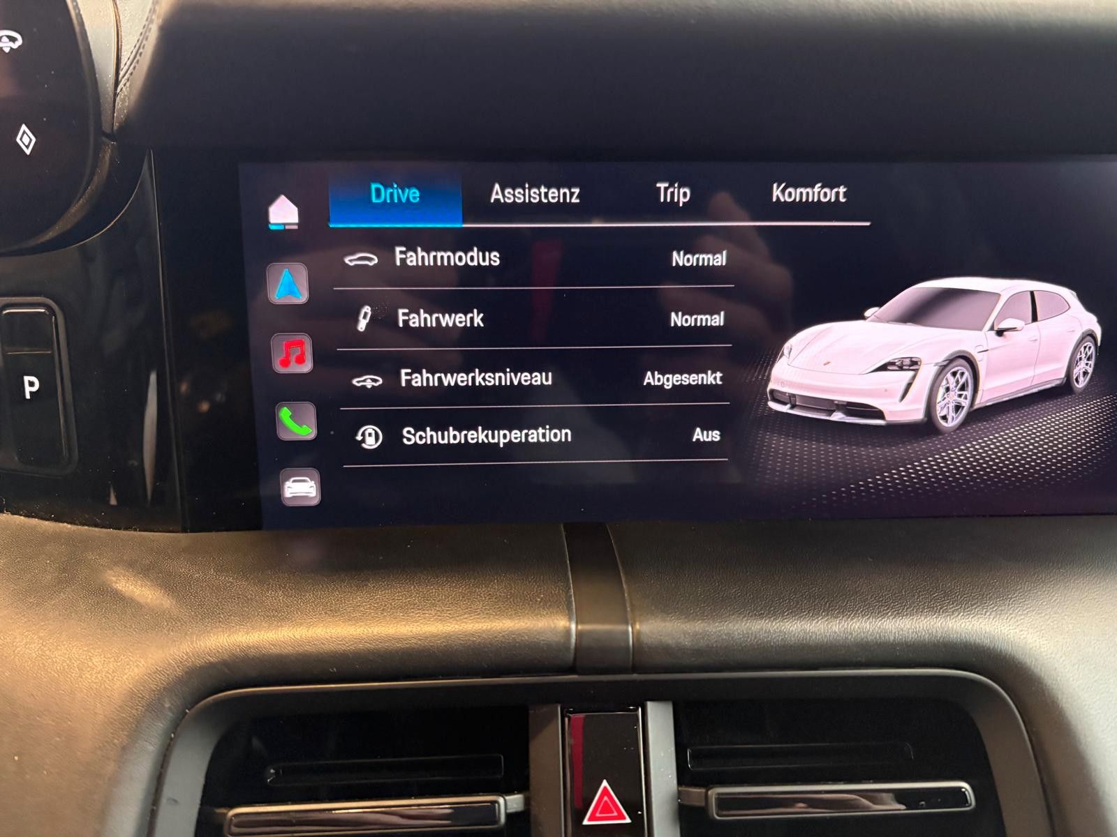 Fahrzeugabbildung Porsche Taycan Cross Turismo 4 performance 93 kwh