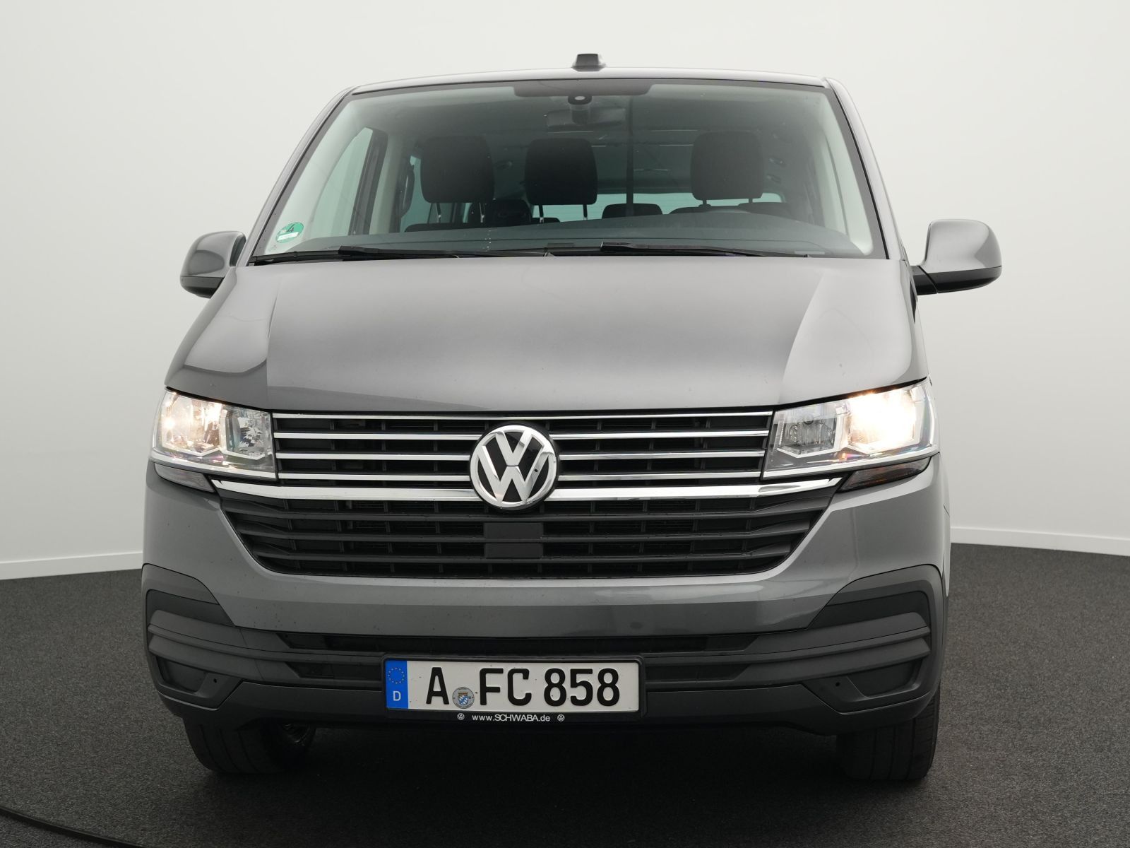Volkswagen T6 Caravelle - Bild 8