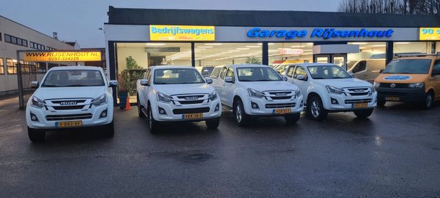 Isuzu 3X D-Max Space Cab 4WD Custom AUTOMAAT -KLIMA !!