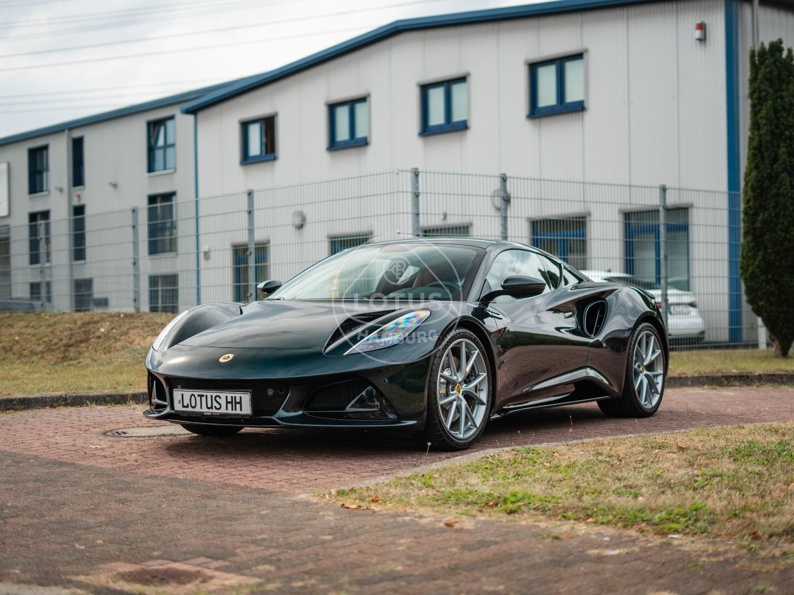 Fahrzeugabbildung Lotus Emira V6 First Edition