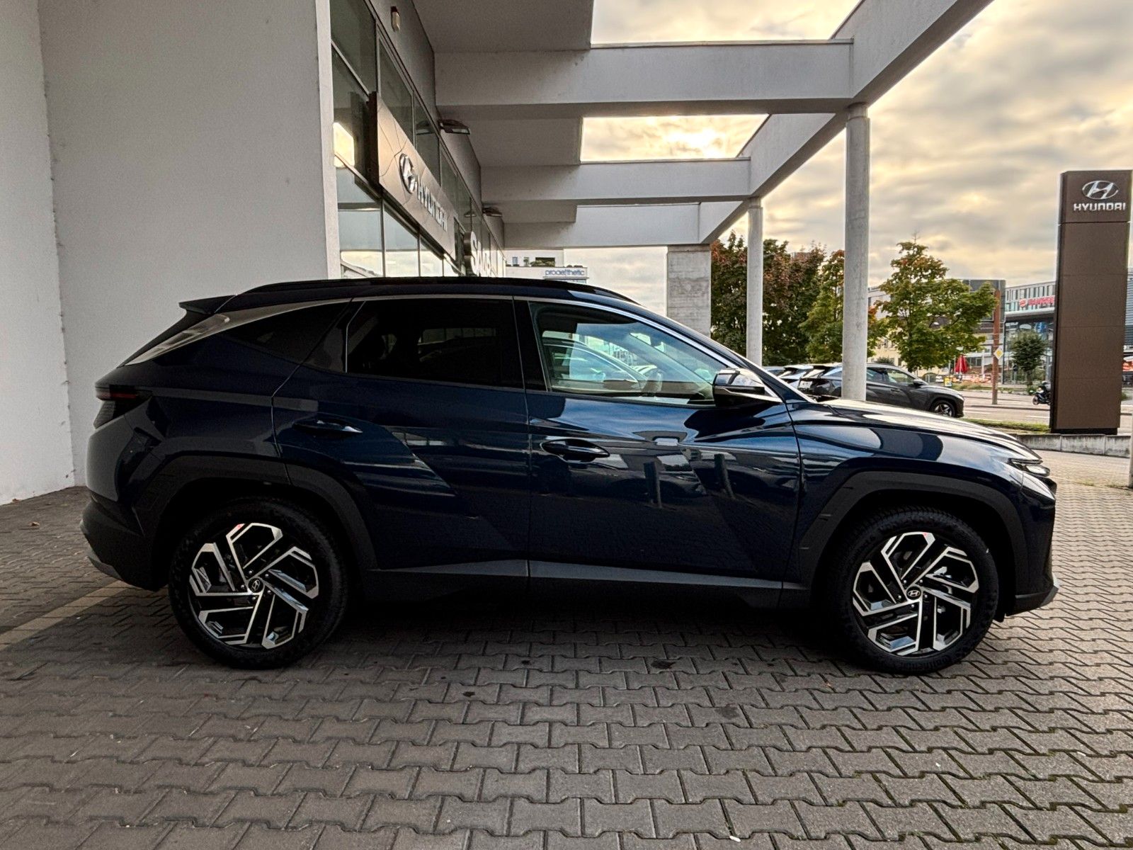 Fahrzeugabbildung Hyundai Tucson Prime MY25 Panorama/Leder/360°