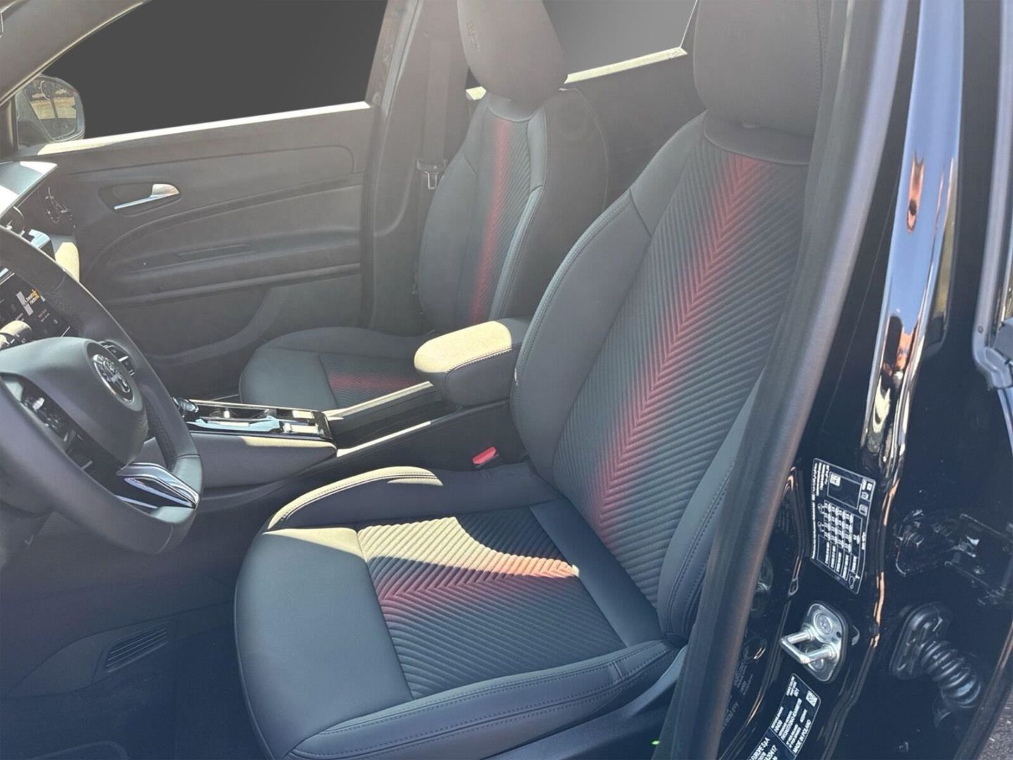Fahrzeugabbildung Alfa Romeo Junior Ibrida SPECIALE -Frühjahrs-Sale- Technolo