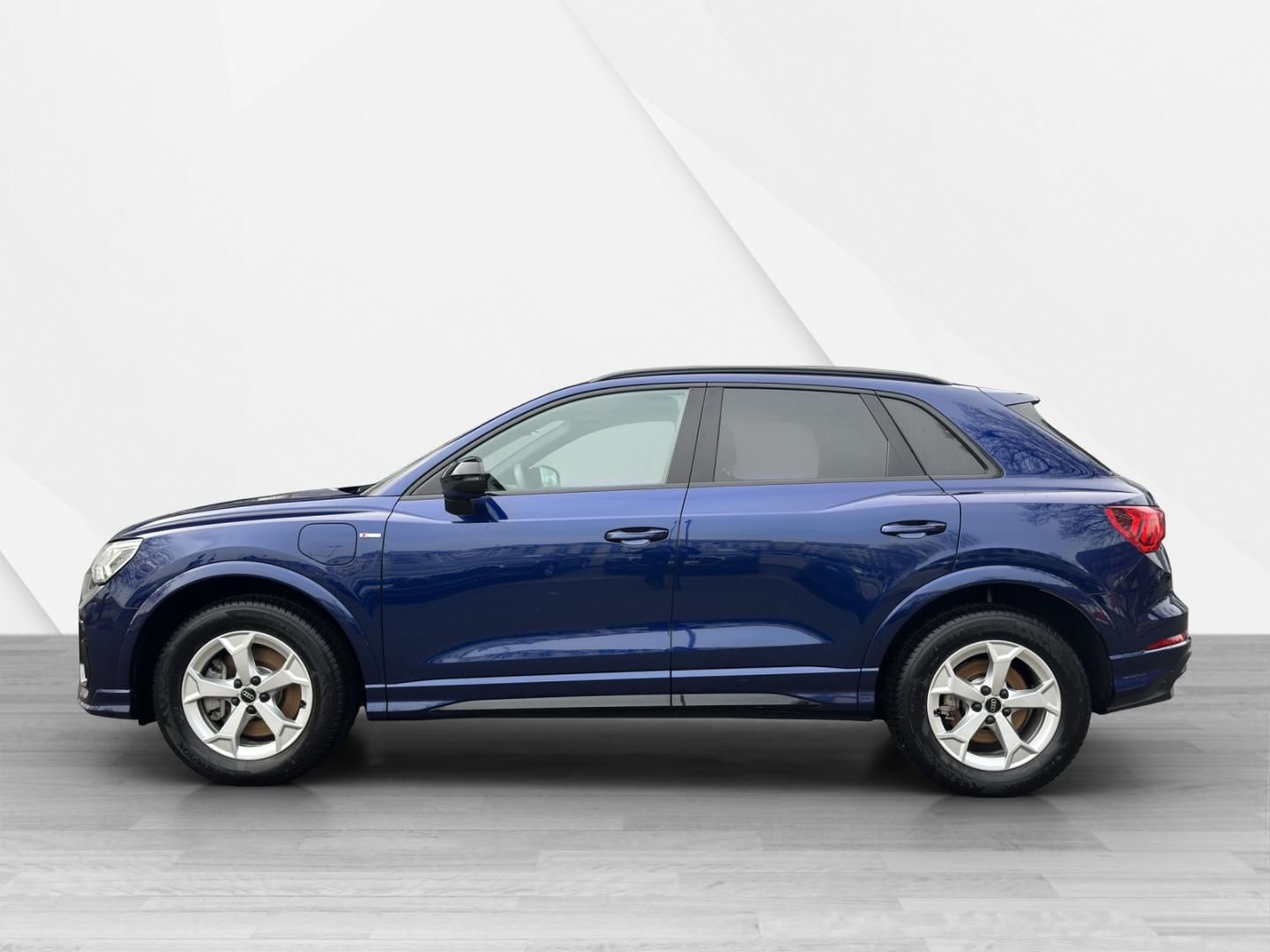 Fahrzeugabbildung Audi Q3 TFSI e S line Q3 45 TFSIe S tronic Business A