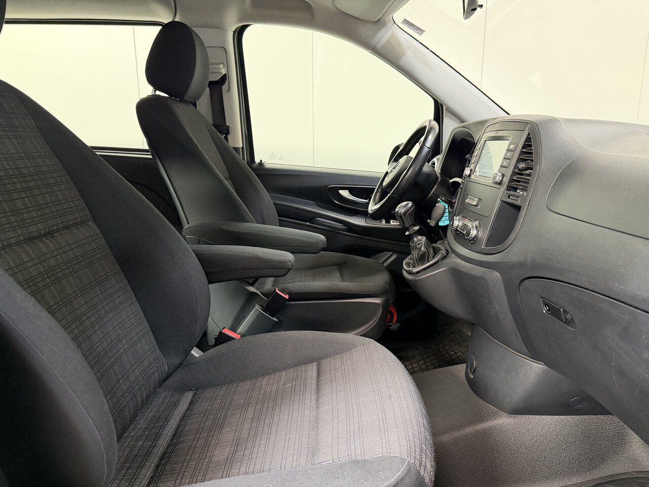 Mercedes-Benz Vito 116 CDI Man. 5 Pl - DubCab.-Lichte Vracht - imagem 2