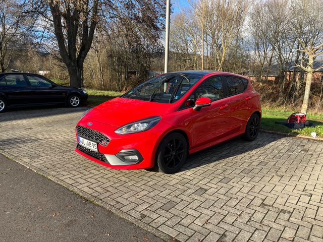 Ford Fiesta 1,5 EcoBoost ST mit Leder-Exklusiv-Pa...