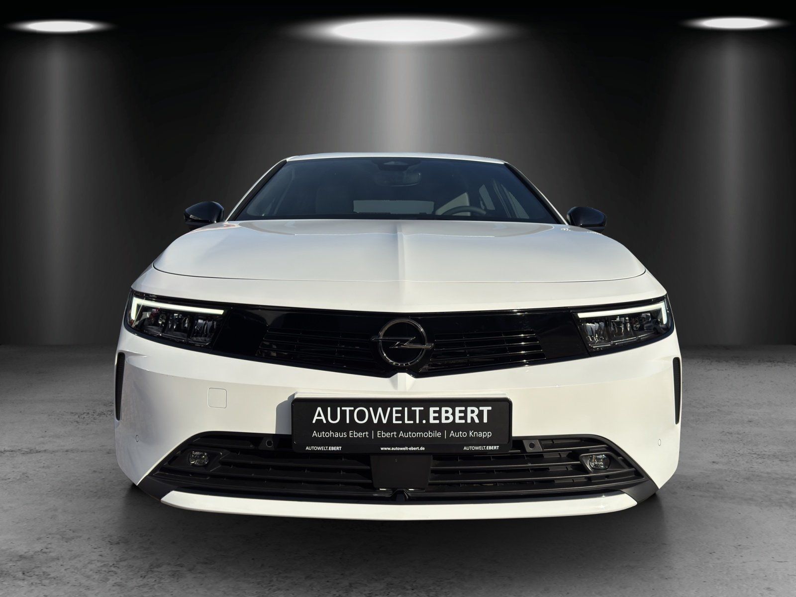 Fahrzeugabbildung Opel Astra 1,2 Turbo Edition AHK/KOMFORT/AGR-SITZ/PD