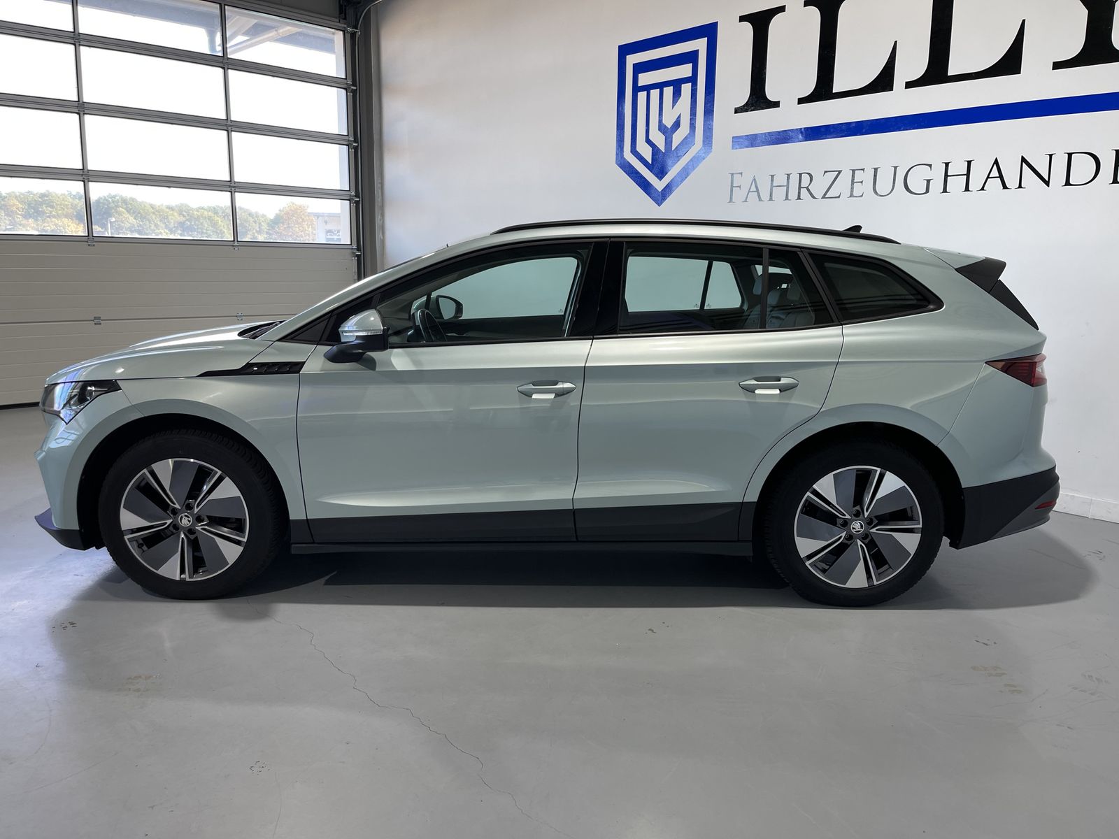 Fahrzeugabbildung SKODA Enyaq 60 Loft*AHK*LED-Matrix*Spur*ACC*