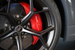 AUDI RSQ8 performance | Pano | 305 km/h | Nimbusgrau AUDI RSQ8 performance | Pano | 305 km/h | Nimbusgrau