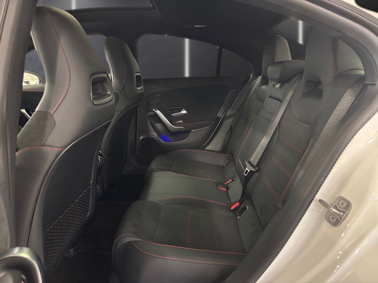 Fahrzeugabbildung Mercedes-Benz CLA 200 AMG Prem *Pano*STDHZG*Distro*360°*Night*