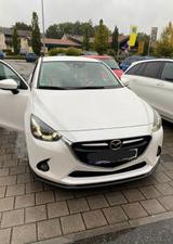 Mazda 2 White Edition - Mazda 2 Edition