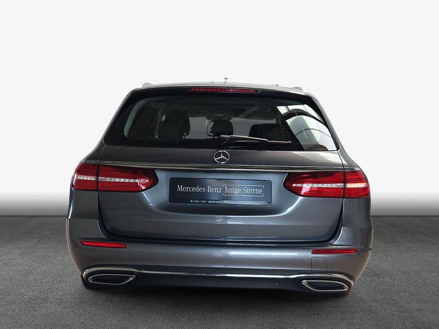 Mercedes-Benz E 220 d 4Matic T Avantgarde Multibeam Fahrassist