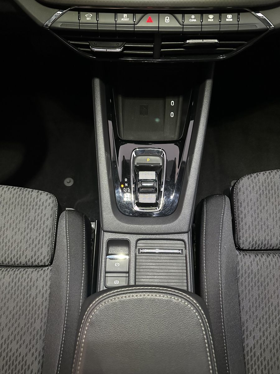 Fahrzeugabbildung SKODA Octavia Combi 2.0 TDI DSG Ambition NAV+LED+VCOCK