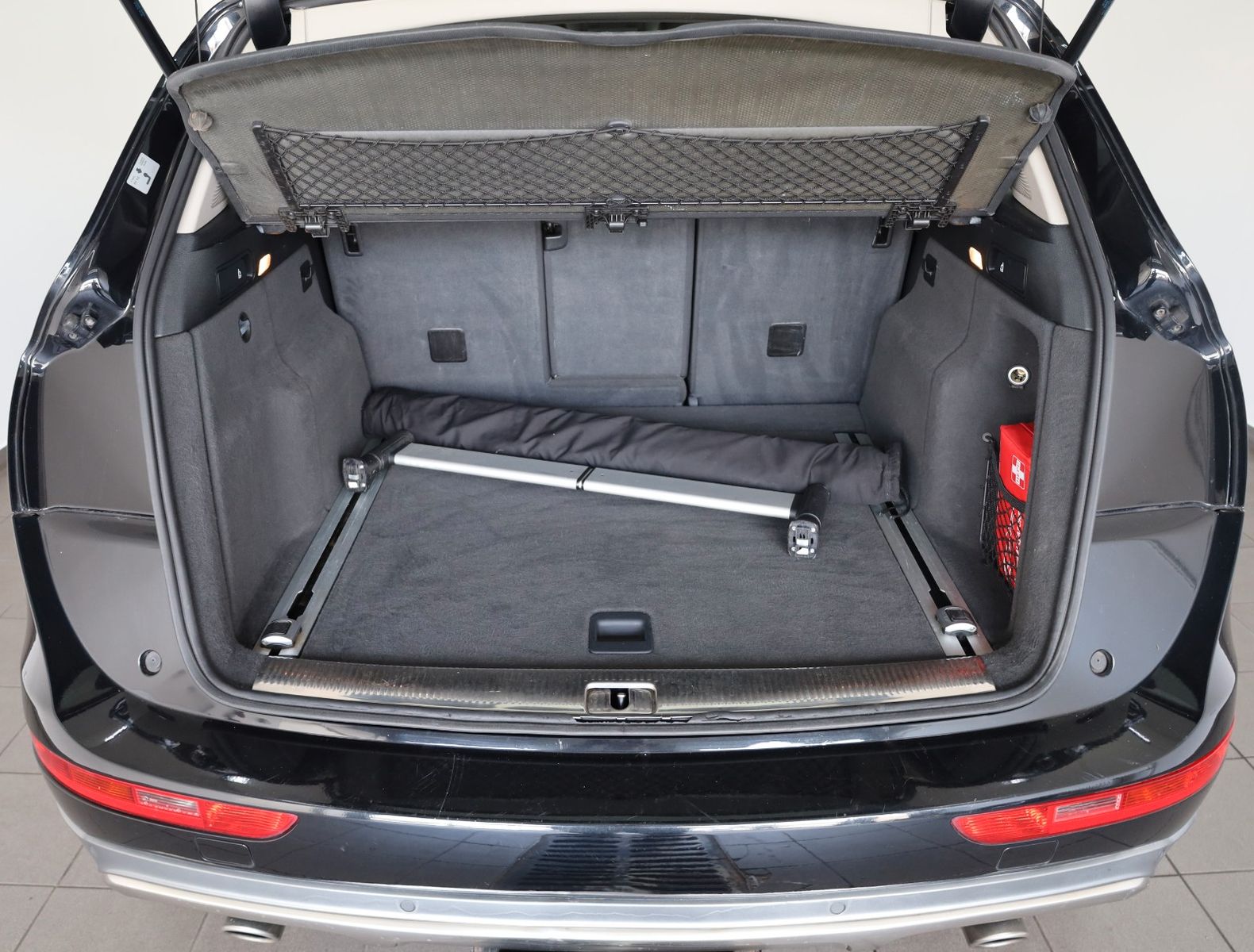 Fahrzeugabbildung Audi Q5 3.0 TDI  quattro,Navi,SH,Xenon,B&O,8xAluräder