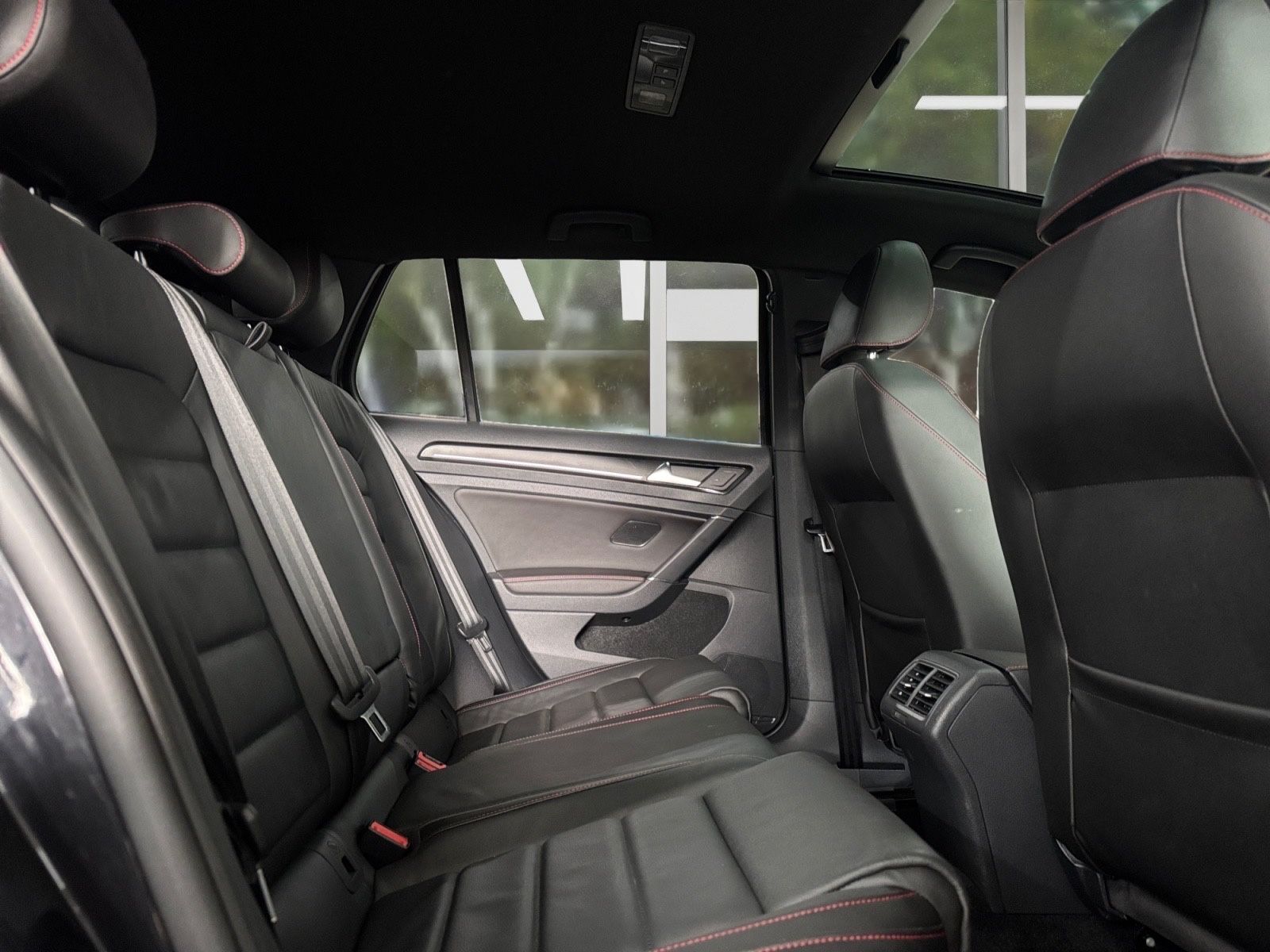 Volkswagen Golf 2.0 TSI BMT GTI, Wenig Km, Scheckheft foto 8