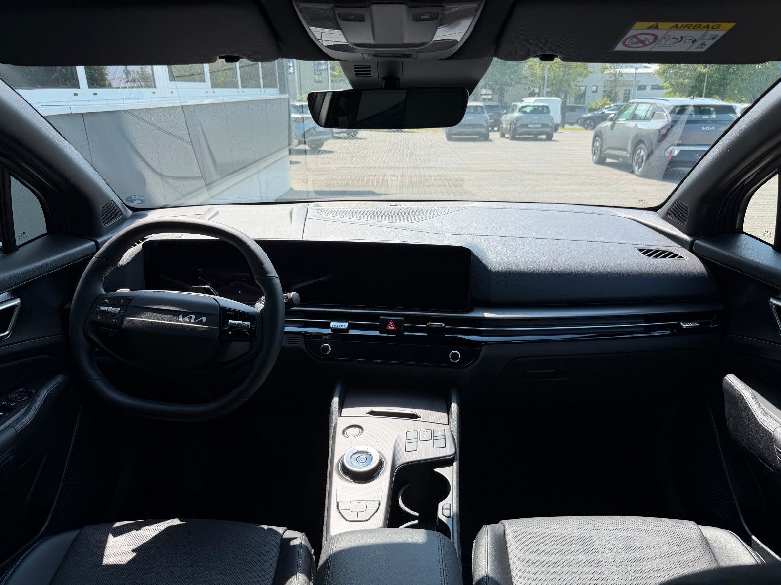 Fahrzeugabbildung Kia Sportage 1.6T 2WD DCT BLACK ED SD