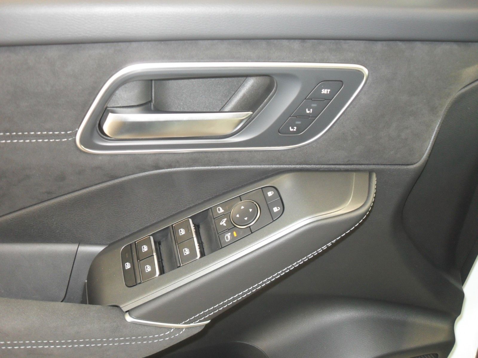 Fahrzeugabbildung Nissan Qashqai N-Design | HeadUp | Panora. | 360°