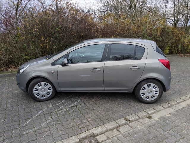 Opel Corsa 1.4 Color Edition 