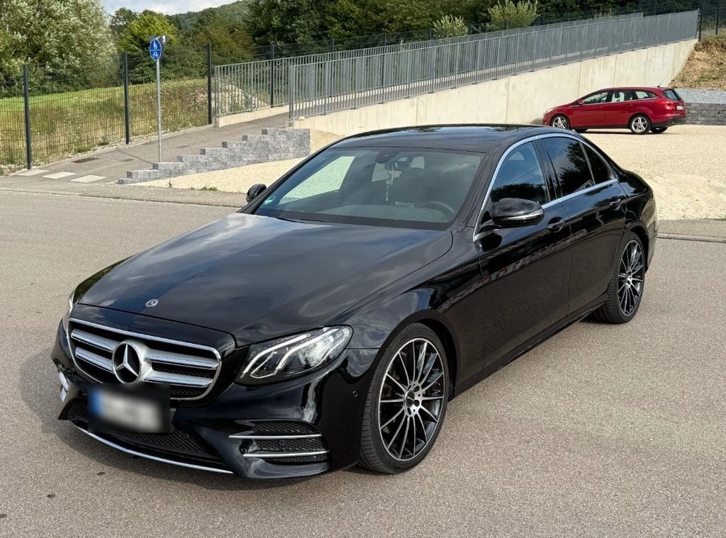 Image of Mercedes-Benz E 220