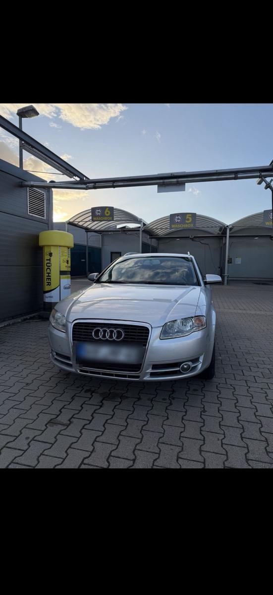 Audi A4 2005 — rear view