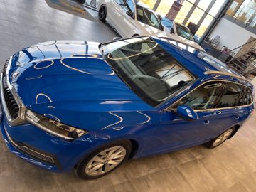 MYAUTOCENTER – Gebraucht- und Jahreswagen mit Werkstattservice in Pfaffenhofen Skoda Octavia Combi Style 4x4 *Navi*ACC*Klima*Massage*