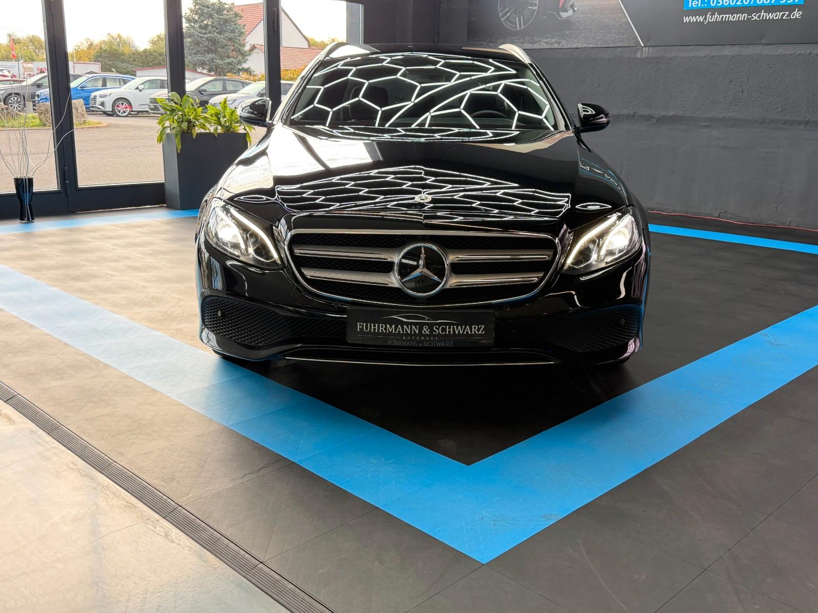 Mercedes-Benz E220d4Matic T9G-TRONIC+Burmester+ACC+LED+Rückfk.