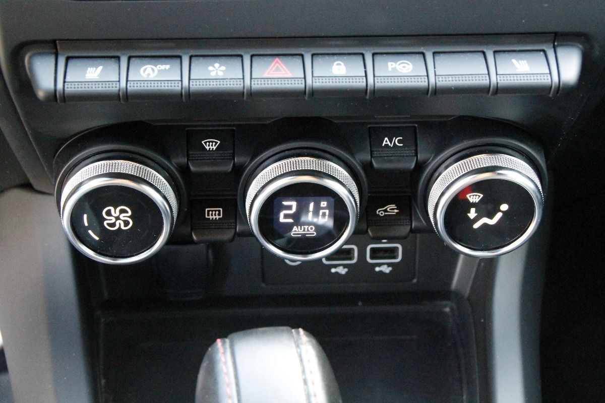 Fahrzeugabbildung Renault Arkana R.S. LINE TCe 140 EDC (MY21)
