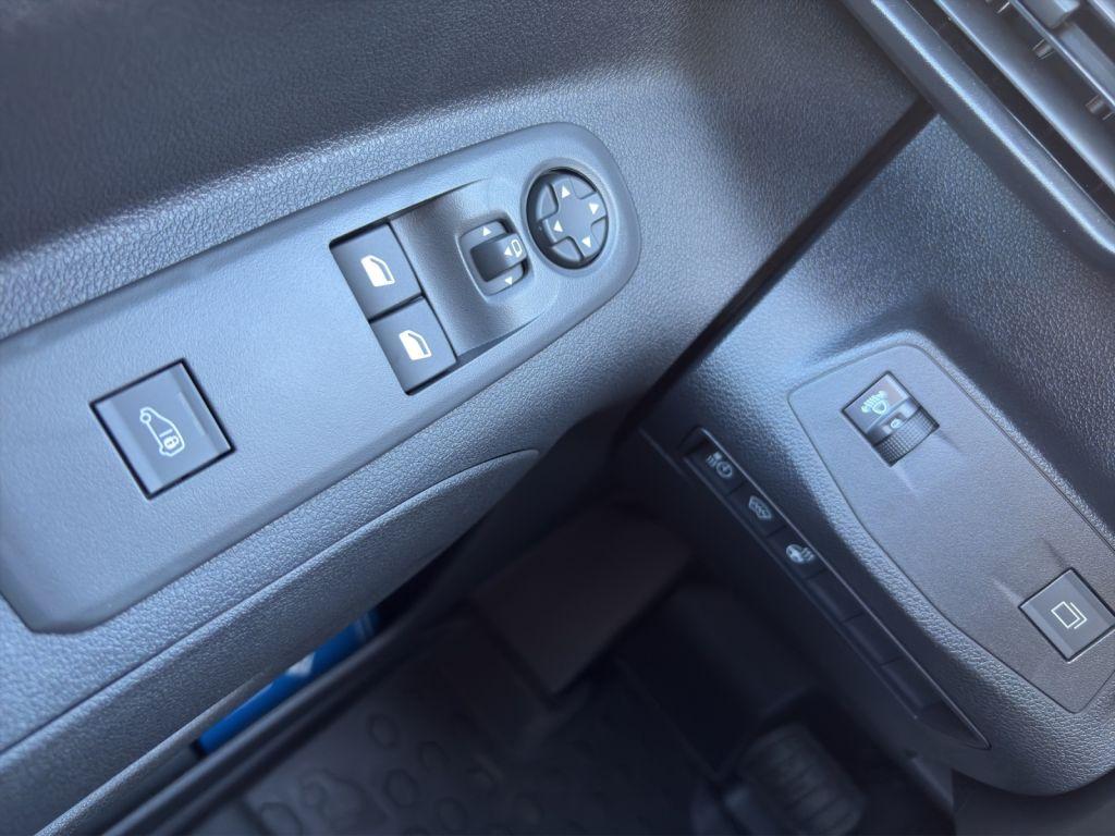 Peugeot e-Partner M EHZ (50kWh)