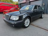 Mercedes-Benz MERCEDES E500 - gebrauchte Mercedes-Benz E 500 aus dem Jahr 1994