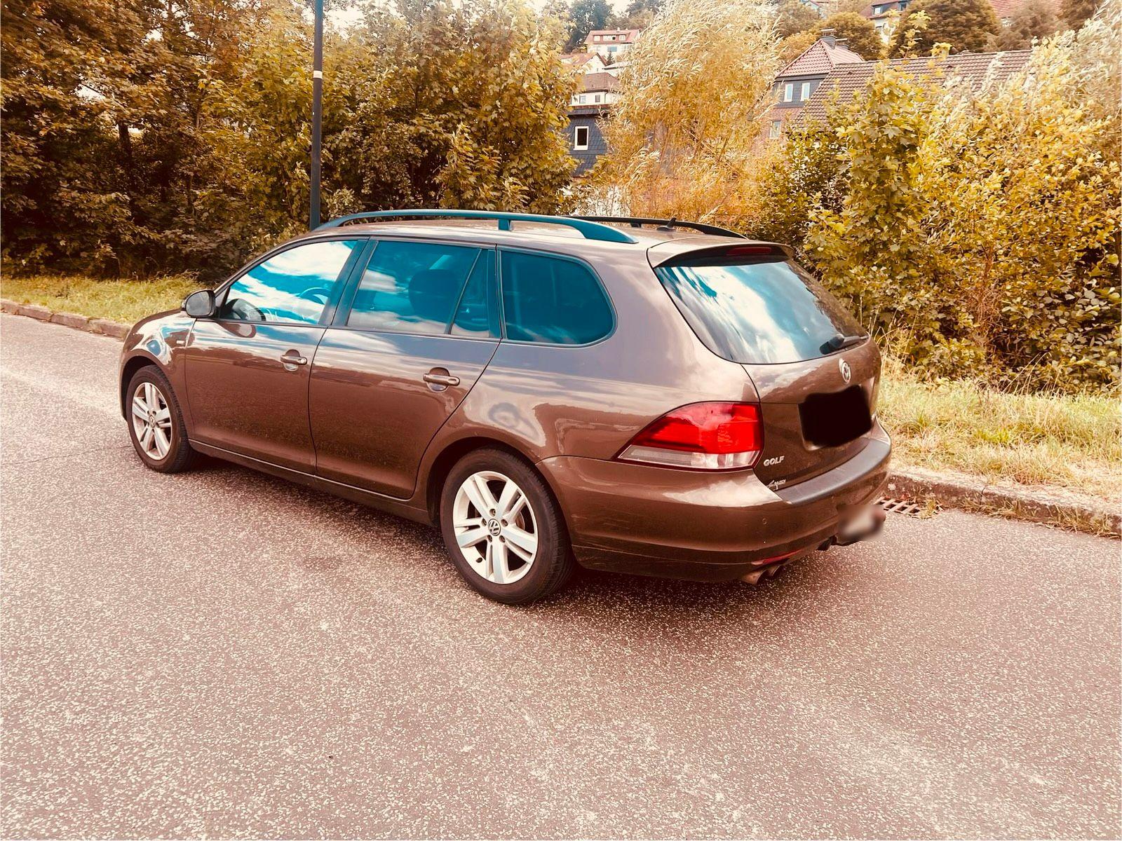 Volkswagen Golf 2012 — двигун 110 HP (81kW)