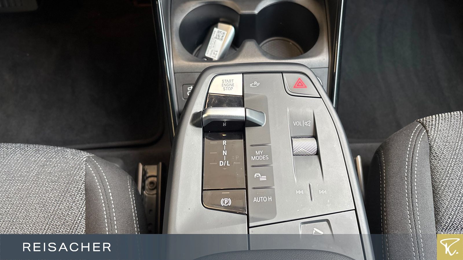 BMW X1 sDrive 20d A LCProf AHK HUD DA PA adaptLED foto 11