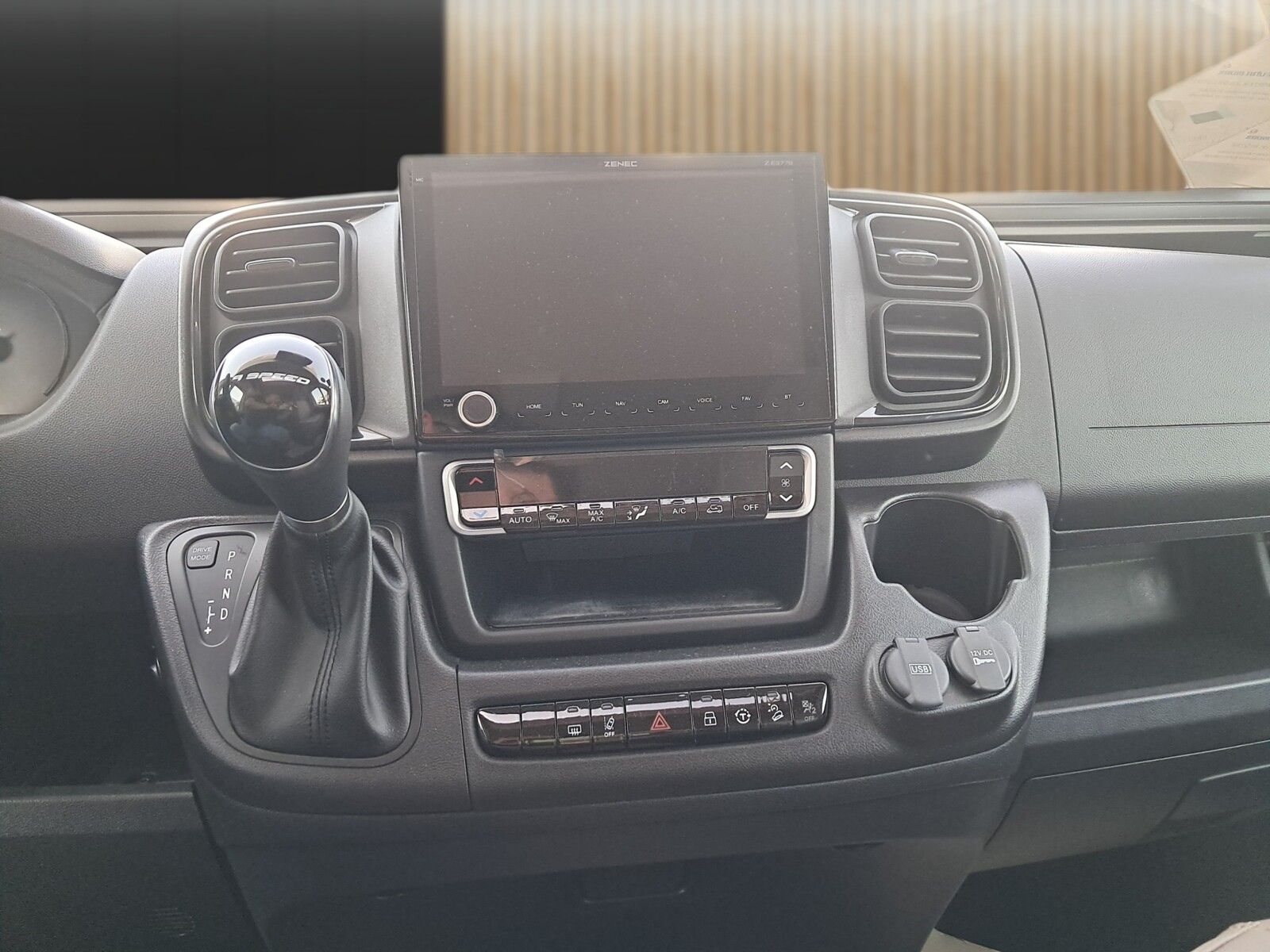 Fahrzeugabbildung Eura Mobil Profila RS PRS 720 EB 180PS Autom. MondialPlus