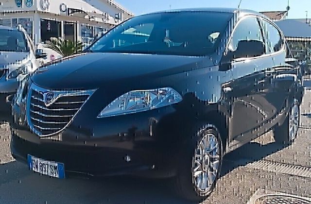 Lancia Ypsilon 0.9 TwinAir 85 CV 5 porte Ecochic