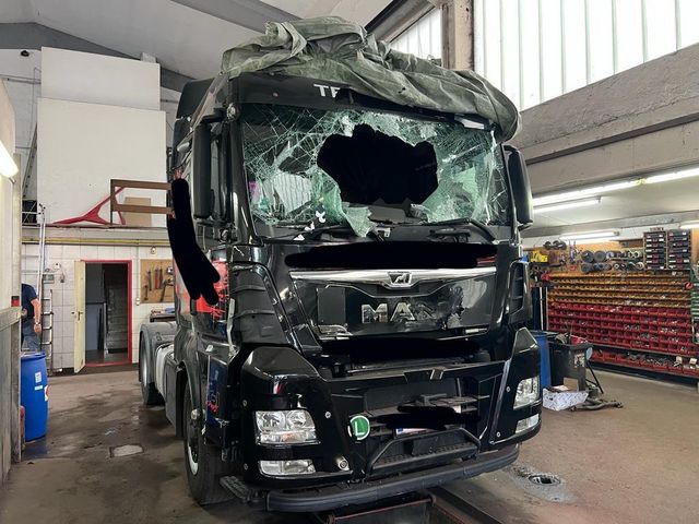 MAN TGX 18.480 4x4 Hydrodrive Bj 2017