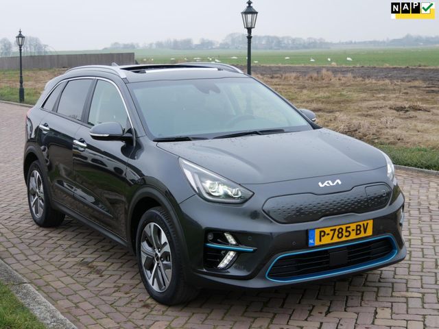 Kia Niro E-Niro ExecutiveLine 64 kWh PANO FASE 3 * 2