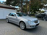 Mercedes-Benz E 200 Kompressor Avantgarde Xenon Navi Leder Aut - gebrauchte Mercedes-Benz E 200 aus dem Jahr 2008