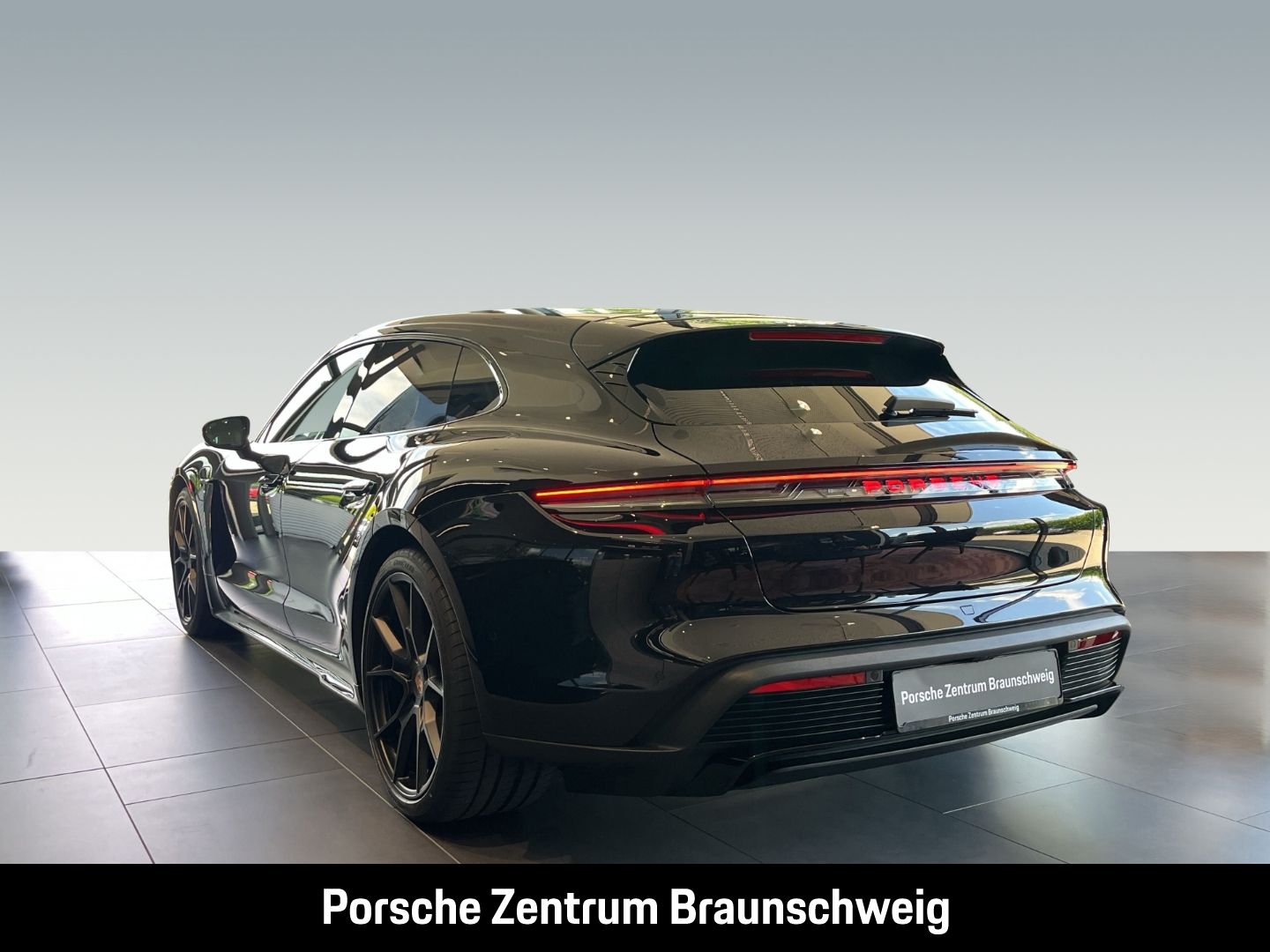 Porsche Taycan Sport Turismo Black Edition LED-Matrix imagem 3