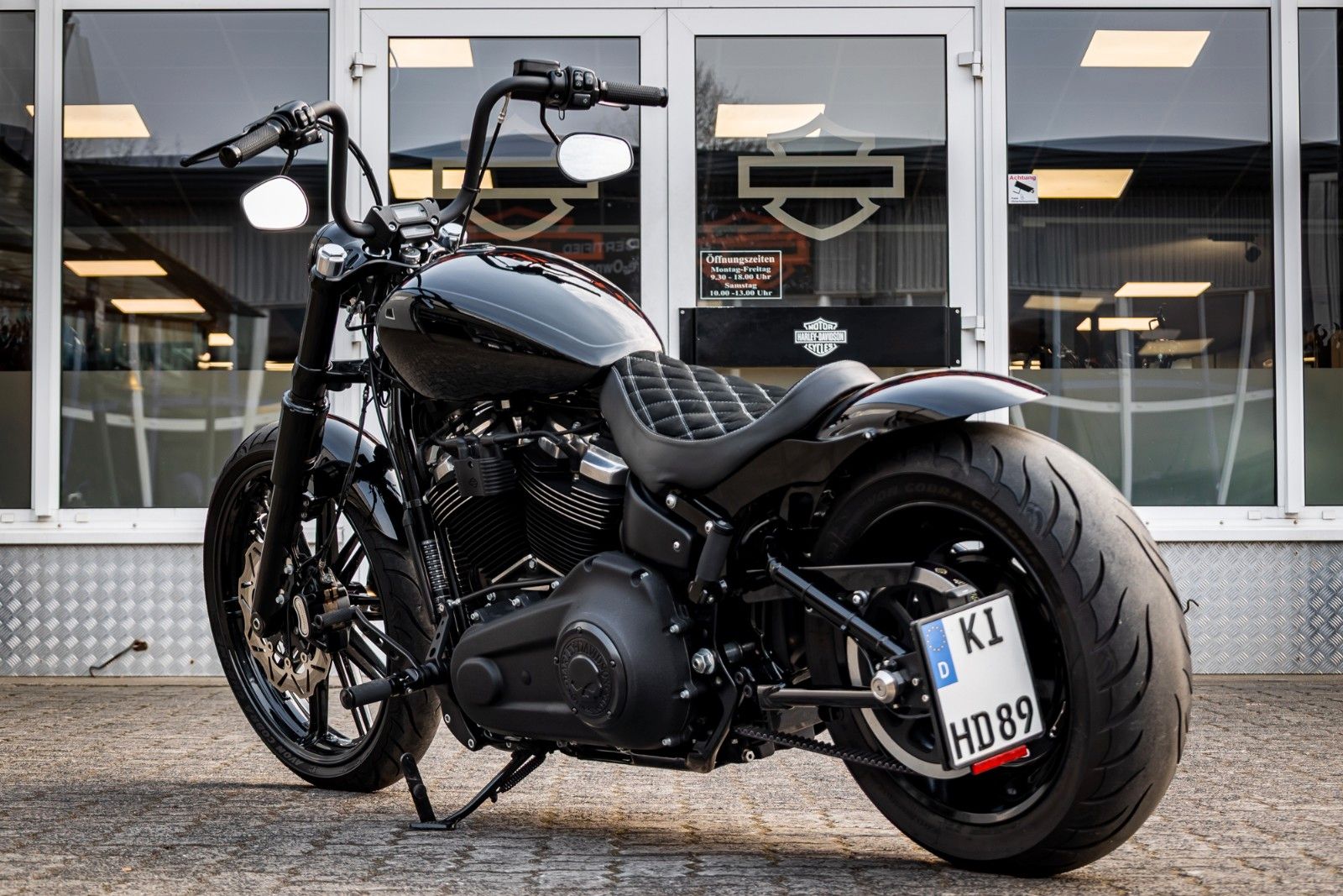 Fahrzeugabbildung Harley-Davidson FXBB STREET BOB SOFTAIL -KESSTECH BTC GANGSTER-