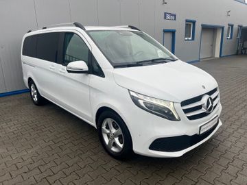 Mercedes V 220 - 3