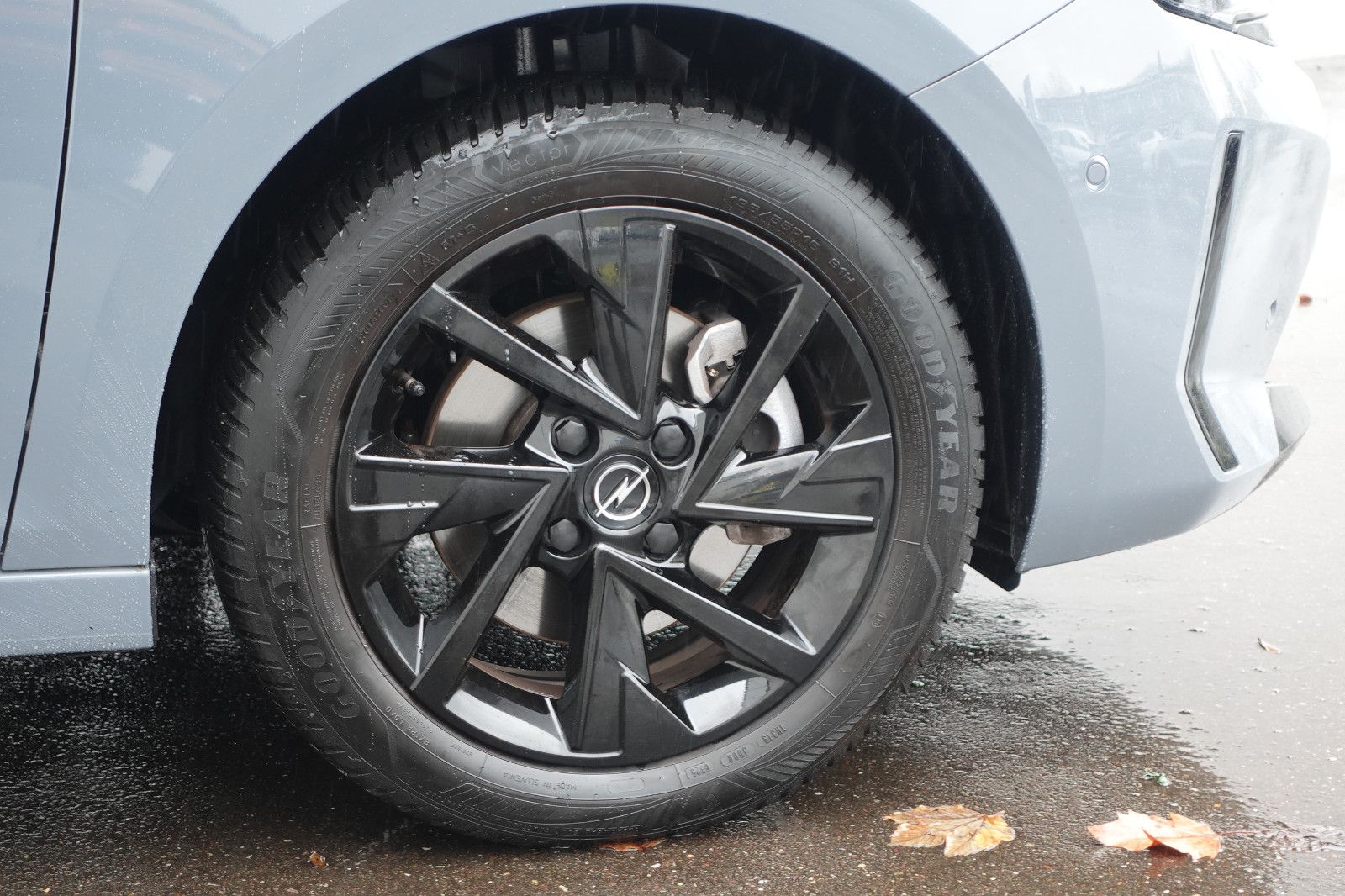 Fahrzeugabbildung Opel Corsa 1.2Turbo Automatik Allwetter,Klima,SHZ,LED