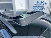 Volkswagen T-Roc 1.5 eTSI DSG R-Line PANO AHK MATRIX 4JGAR bei Autohaus Landmann & Maier OHG
