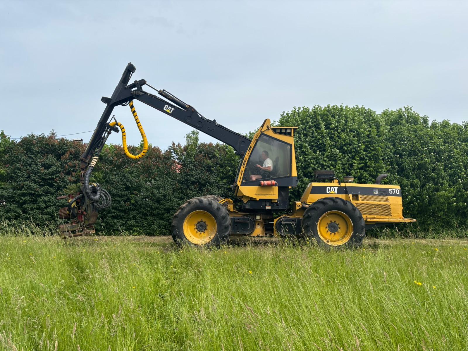 CAT 550