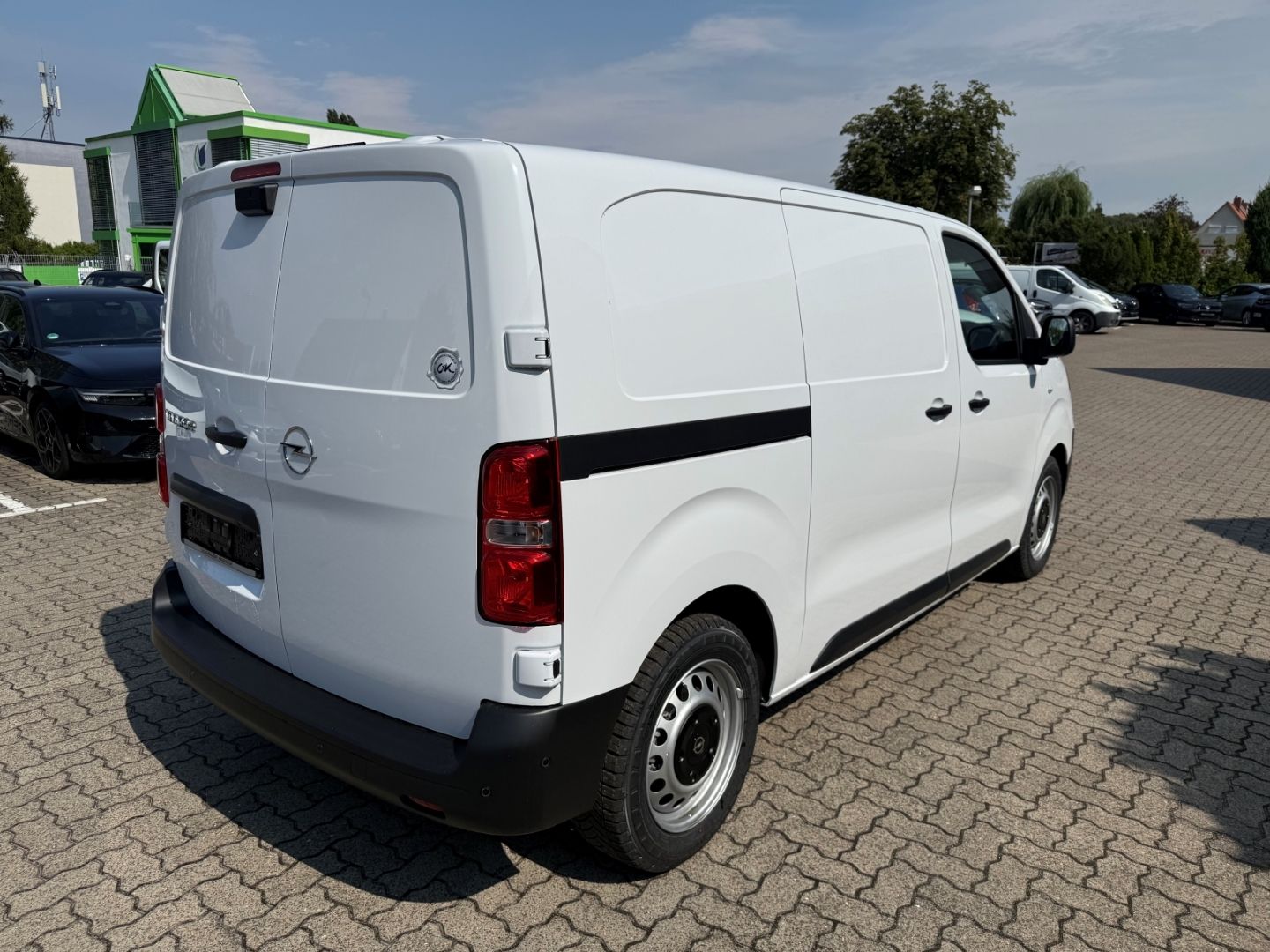 Fahrzeugabbildung Opel Vivaro -e Cargo M