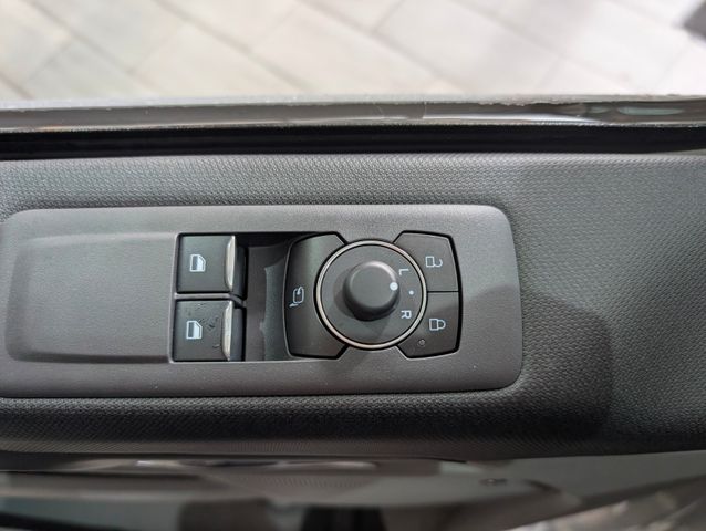 Ford Tourneo Custom 2.0 EcoBlue SPORT L2