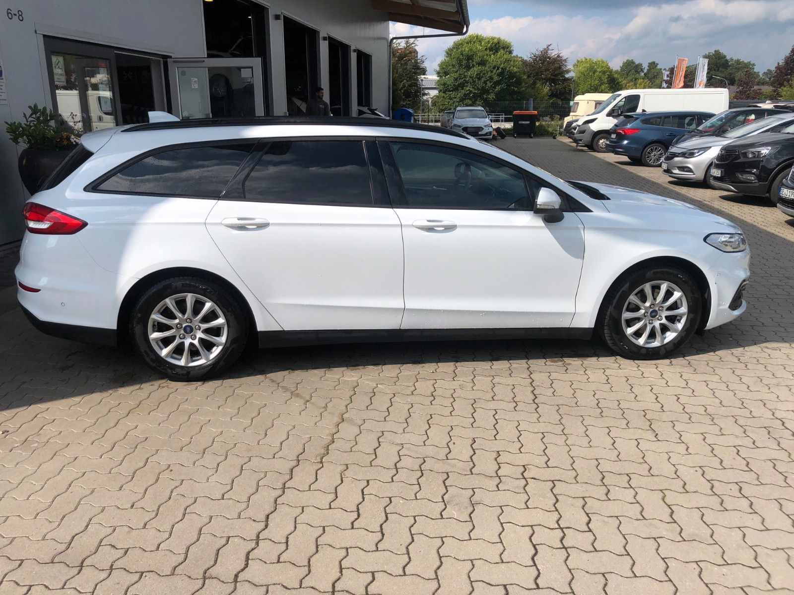 Fahrzeugabbildung Ford Mondeo Turnier Trend 2.0 CRDi