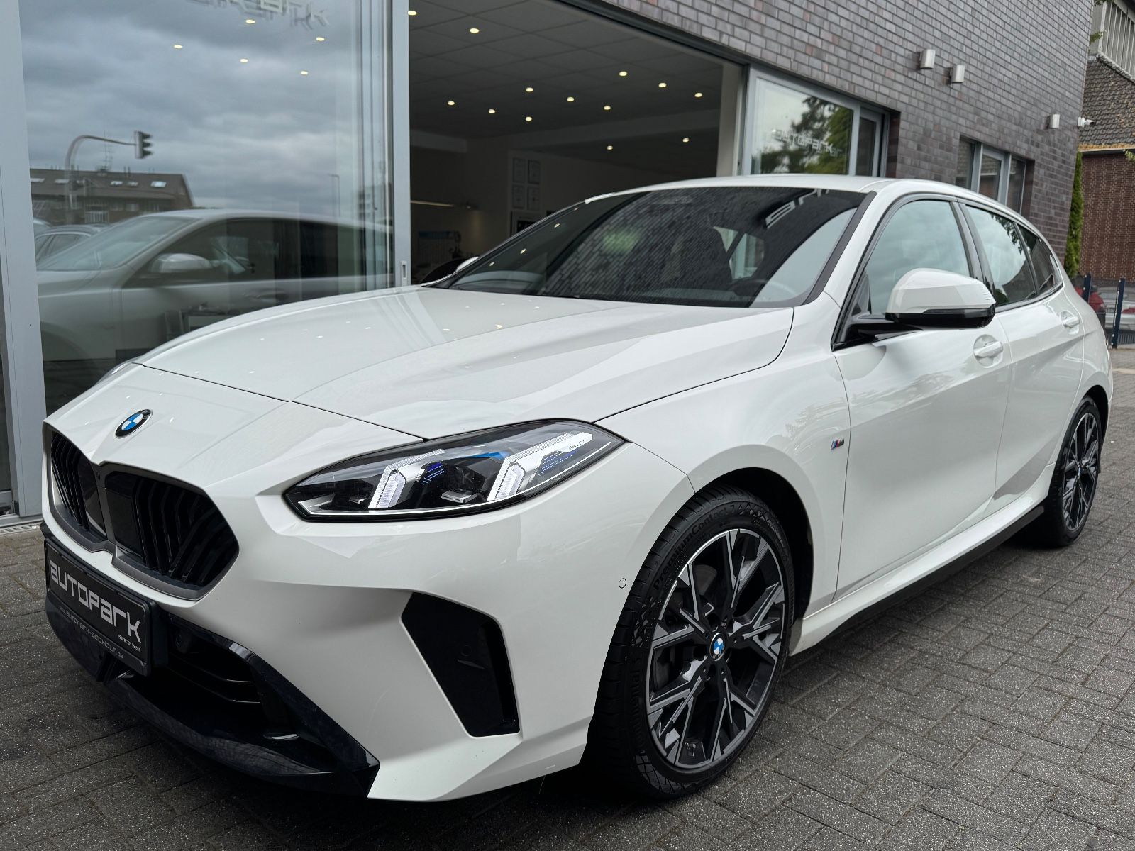 BMW 120i M Sport Innovation HUD 360 h/k AD-LED 8xLM