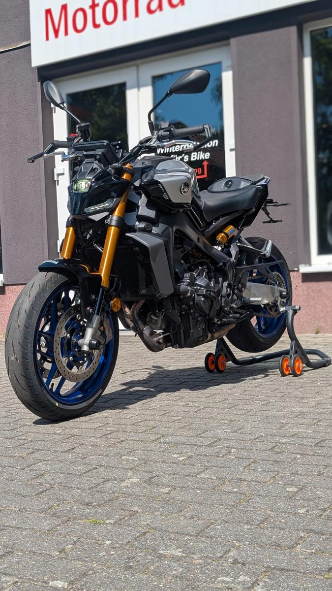 Yamaha MT09 SP viele Zubehör